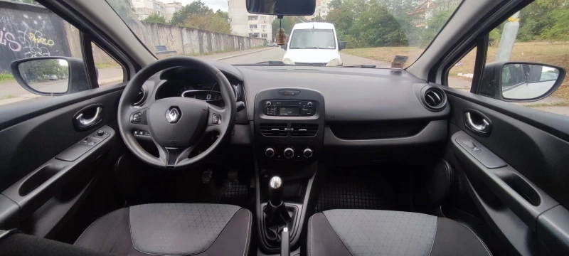 Renault Clio, снимка 10 - Автомобили и джипове - 47228411