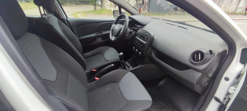 Renault Clio, снимка 9 - Автомобили и джипове - 47228411