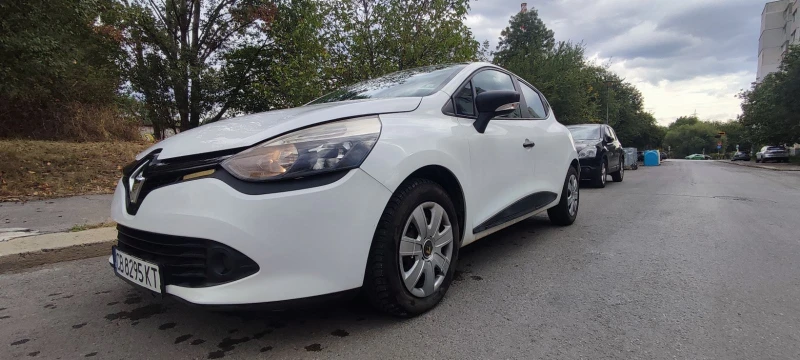 Renault Clio, снимка 1 - Автомобили и джипове - 47228411