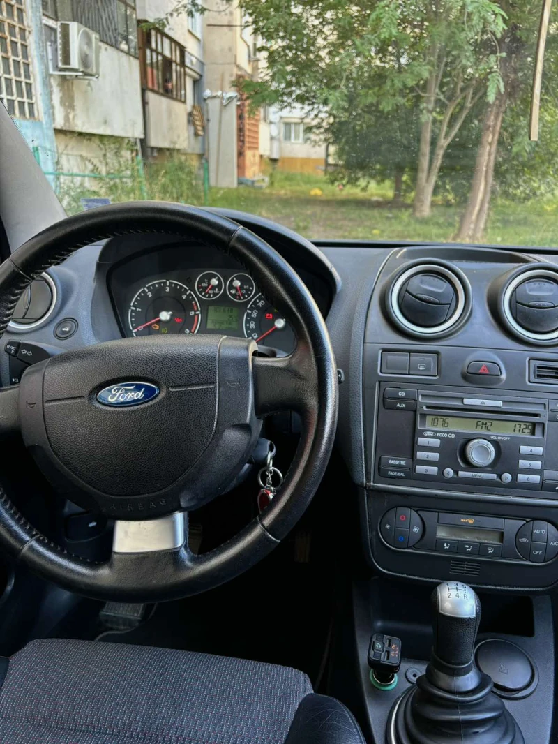 Ford Fiesta TDCI, снимка 4 - Автомобили и джипове - 47582588