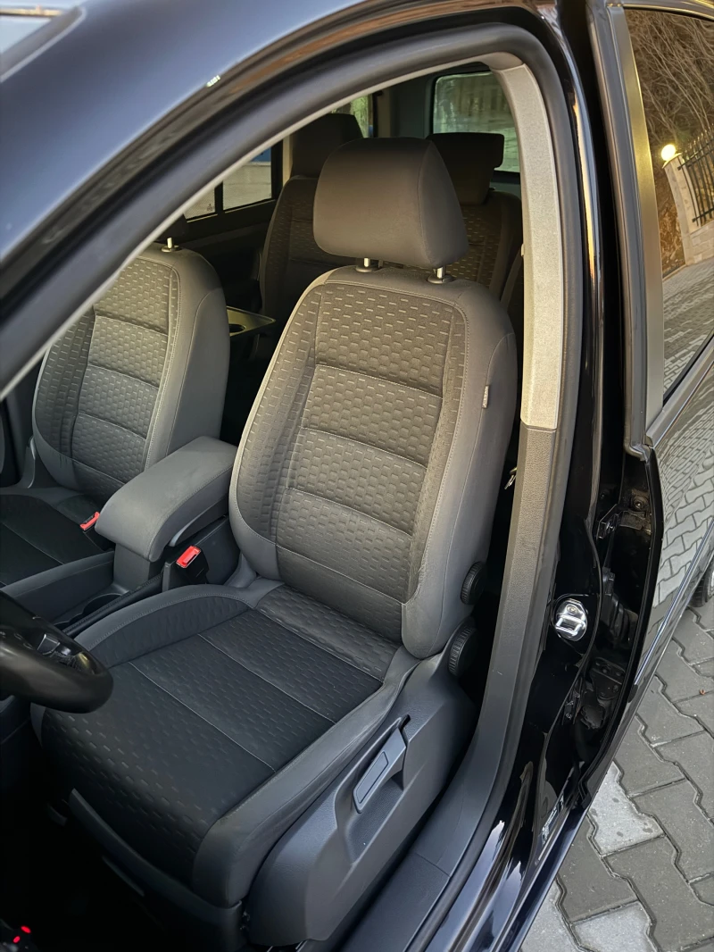 VW Touran AVTOMATIK-UNKAT, снимка 8 - Автомобили и джипове - 48500522