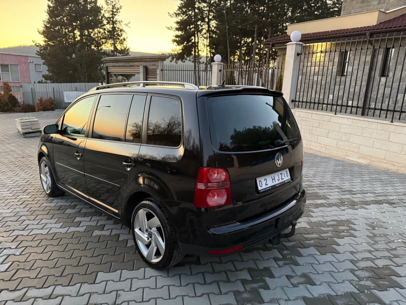 VW Touran AVTOMATIK-UNKAT, снимка 4 - Автомобили и джипове - 48500522