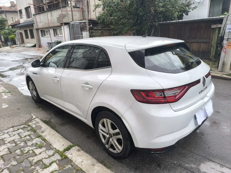 Renault Megane 1.5 Blue dCi Business, снимка 3 - Автомобили и джипове - 52673644