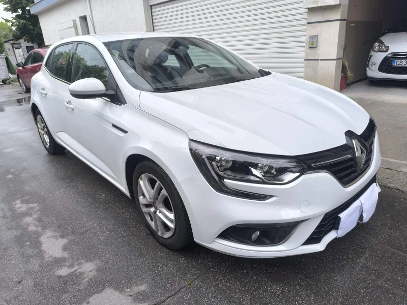 Renault Megane 1.5 Blue dCi Business, снимка 6 - Автомобили и джипове - 52673644