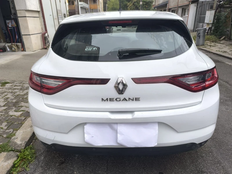 Renault Megane 1.5 Blue dCi Business, снимка 4 - Автомобили и джипове - 52673644