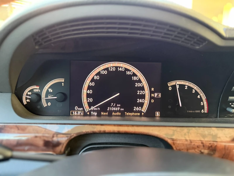 Mercedes-Benz S 320 6 МЕСЕЦА ГАРАНЦИЯ/AMG Пакет 224к.с., снимка 16 - Автомобили и джипове - 52446080