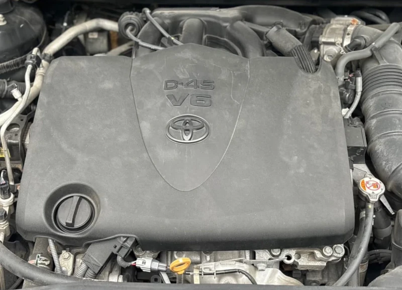 Toyota Camry XSE * * V6 * * JBL * * CARFAX * *  АВТО КРЕДИТ * *, снимка 8 - Автомобили и джипове - 52863284