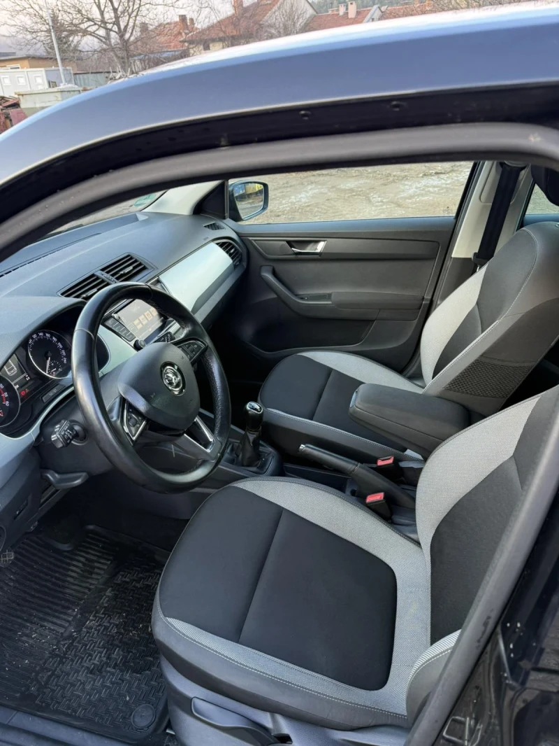 Skoda Fabia 1.4 TDI, снимка 11 - Автомобили и джипове - 52887792