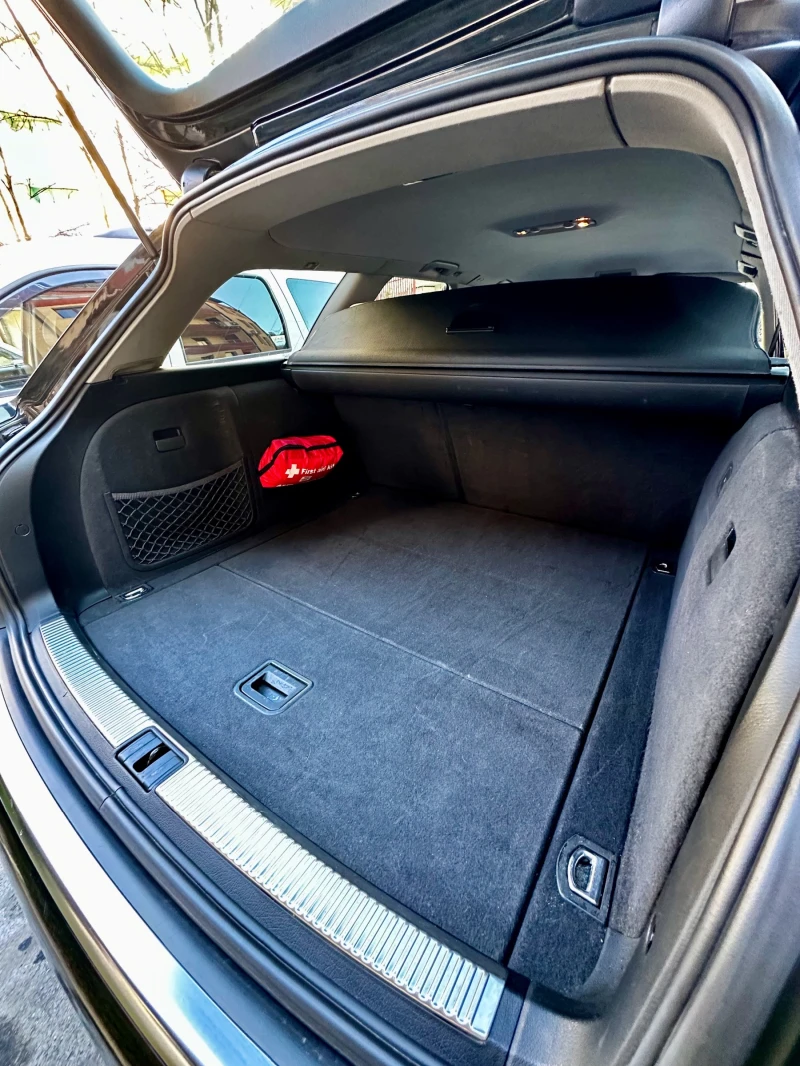 Audi A4 Avant, Кожен салон, снимка 10 - Автомобили и джипове - 52937770