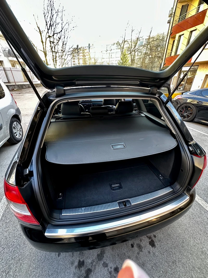 Audi A4 Avant, Кожен салон, снимка 12 - Автомобили и джипове - 52937770