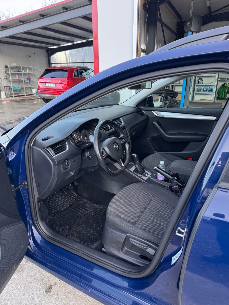 Skoda Octavia, снимка 6 - Автомобили и джипове - 52938237