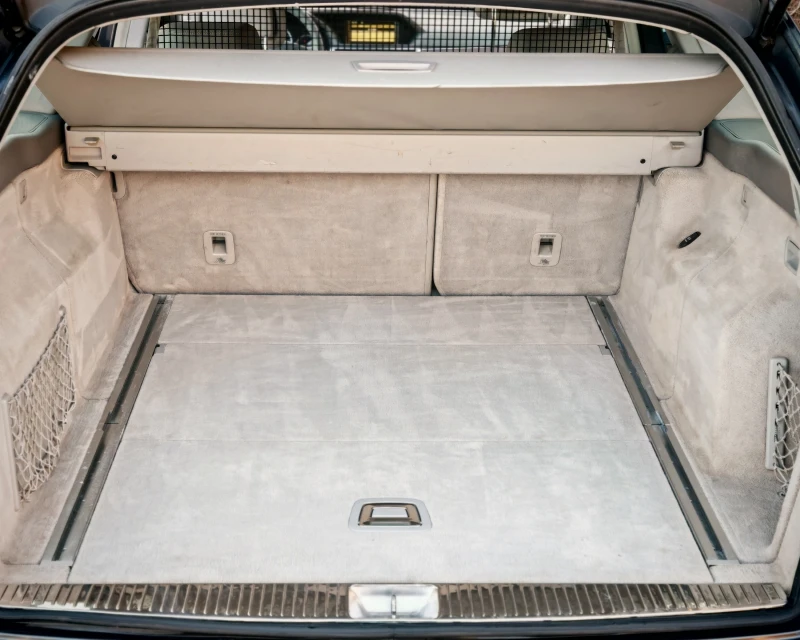 Mercedes-Benz E 350 4Matic Airmatic Distronic Night vision Печка FULL, снимка 17 - Автомобили и джипове - 53161950