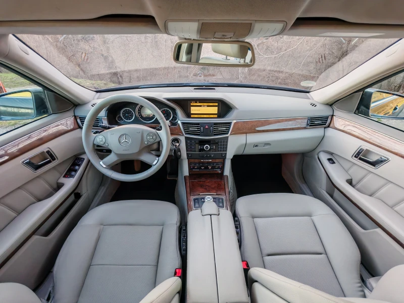 Mercedes-Benz E 350 4Matic Airmatic Distronic Night vision Печка FULL, снимка 11 - Автомобили и джипове - 53161950