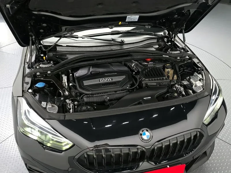 BMW 218 Gran Coupe (F44) 220I Advantage, снимка 6 - Автомобили и джипове - 56016818