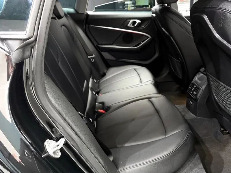 BMW 218 Gran Coupe (F44) 220I Advantage, снимка 12 - Автомобили и джипове - 56016818