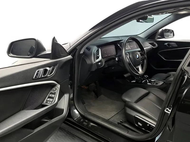 BMW 218 Gran Coupe (F44) 220I Advantage, снимка 10 - Автомобили и джипове - 56016818