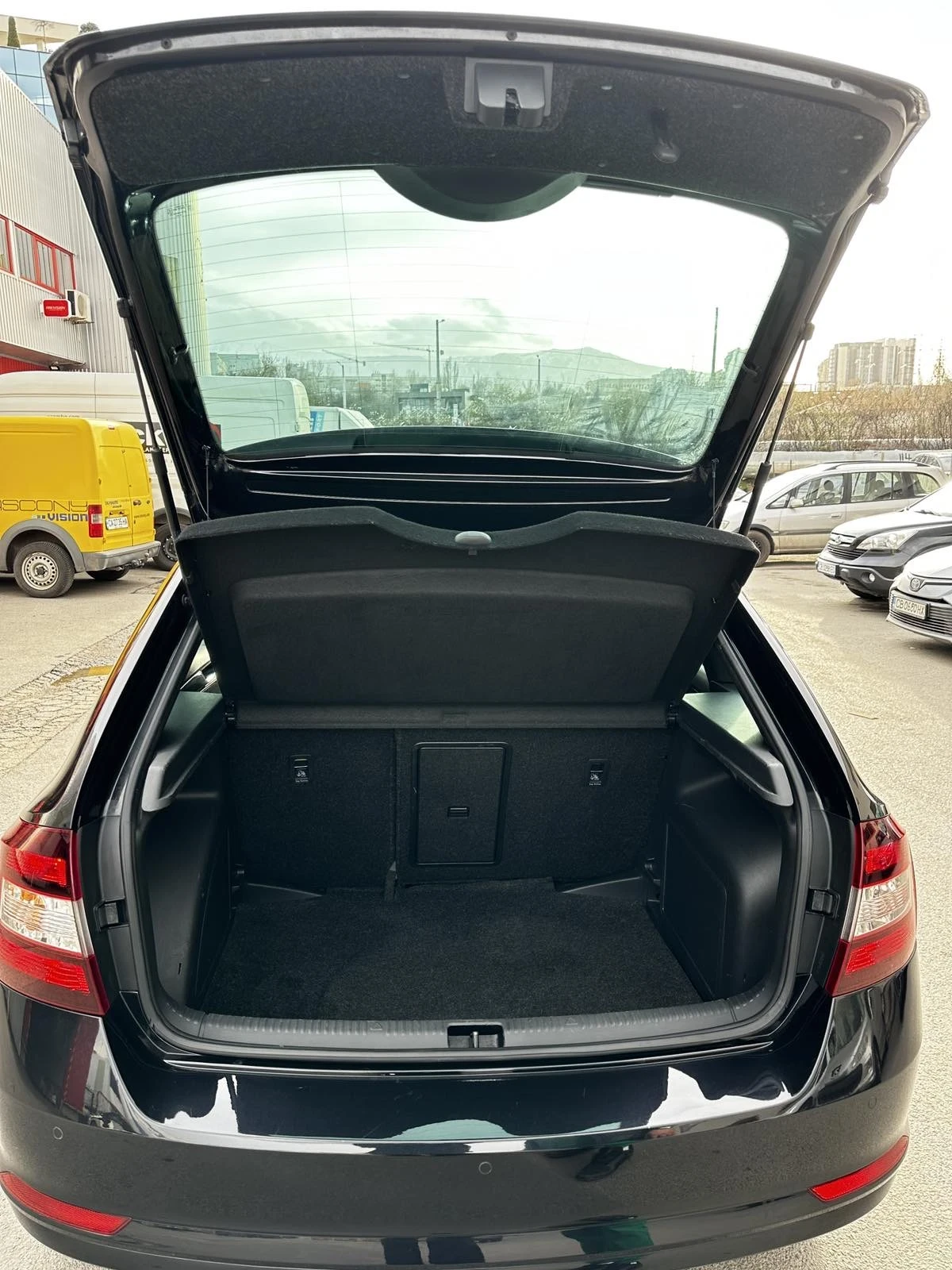 Skoda Rapid 1.0 TSI MONTE CARLO SWISS  | Mobile.bg   13