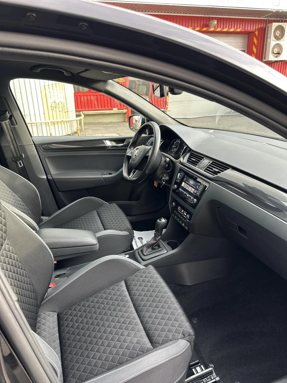 Skoda Rapid 1.0 TSI MONTE CARLO SWISS  | Mobile.bg   15