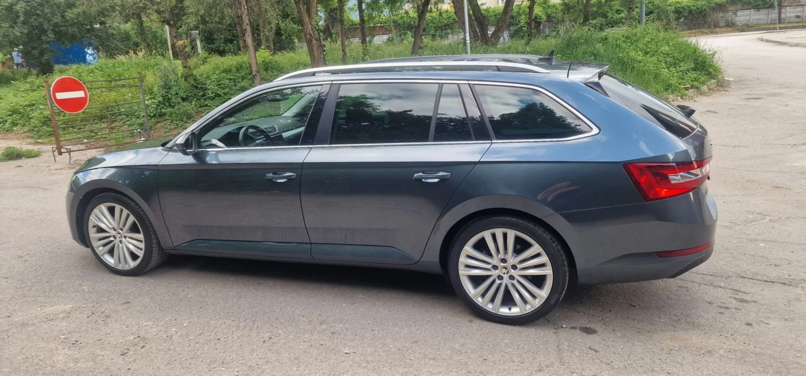 Skoda Superb 2.0 TDI FASSE - изображение 8