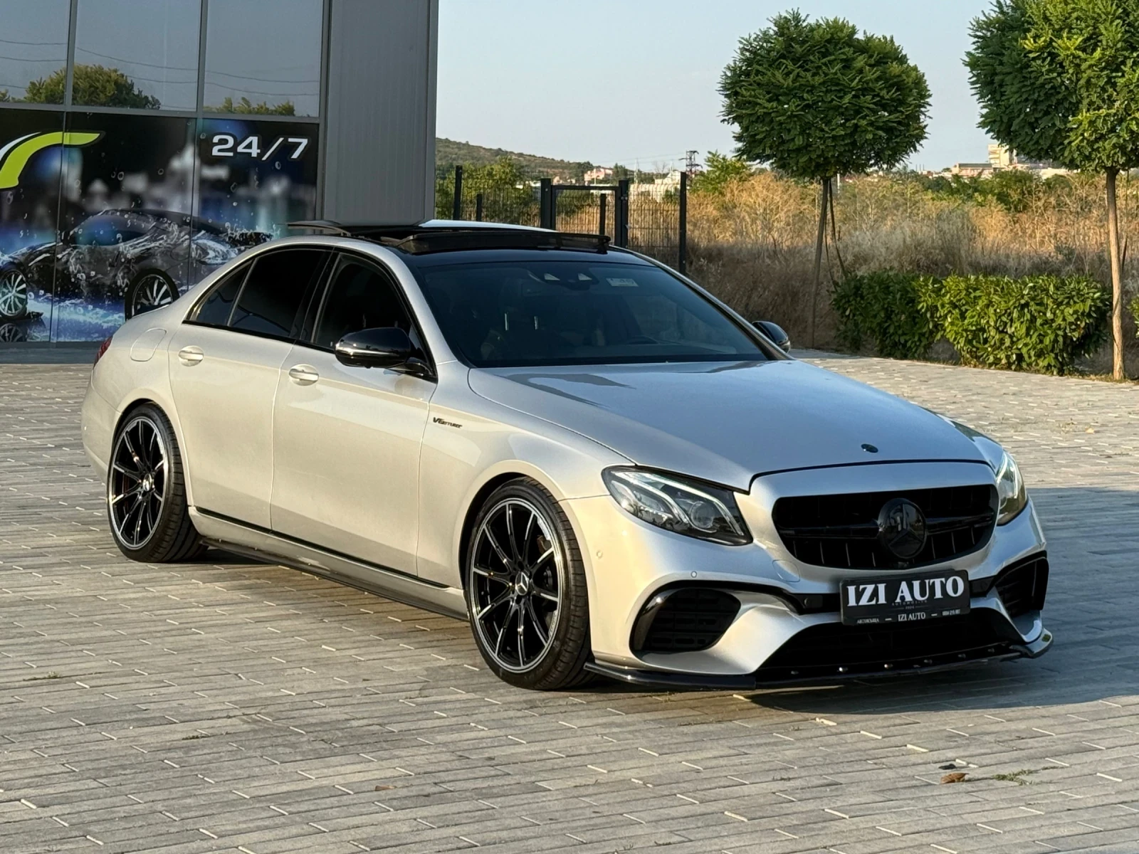 Mercedes-Benz E 220 D MULTIBEAM/BURMESTER/PANORAMA/360 - изображение 2