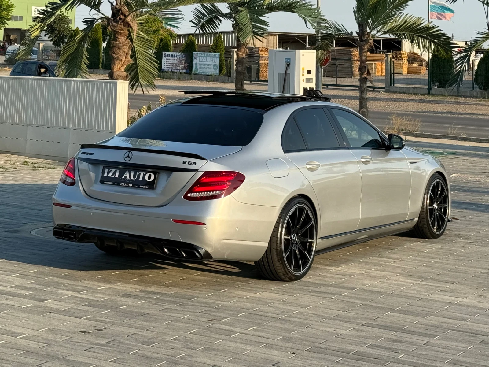 Mercedes-Benz E 220 D MULTIBEAM/BURMESTER/PANORAMA/360 - изображение 6