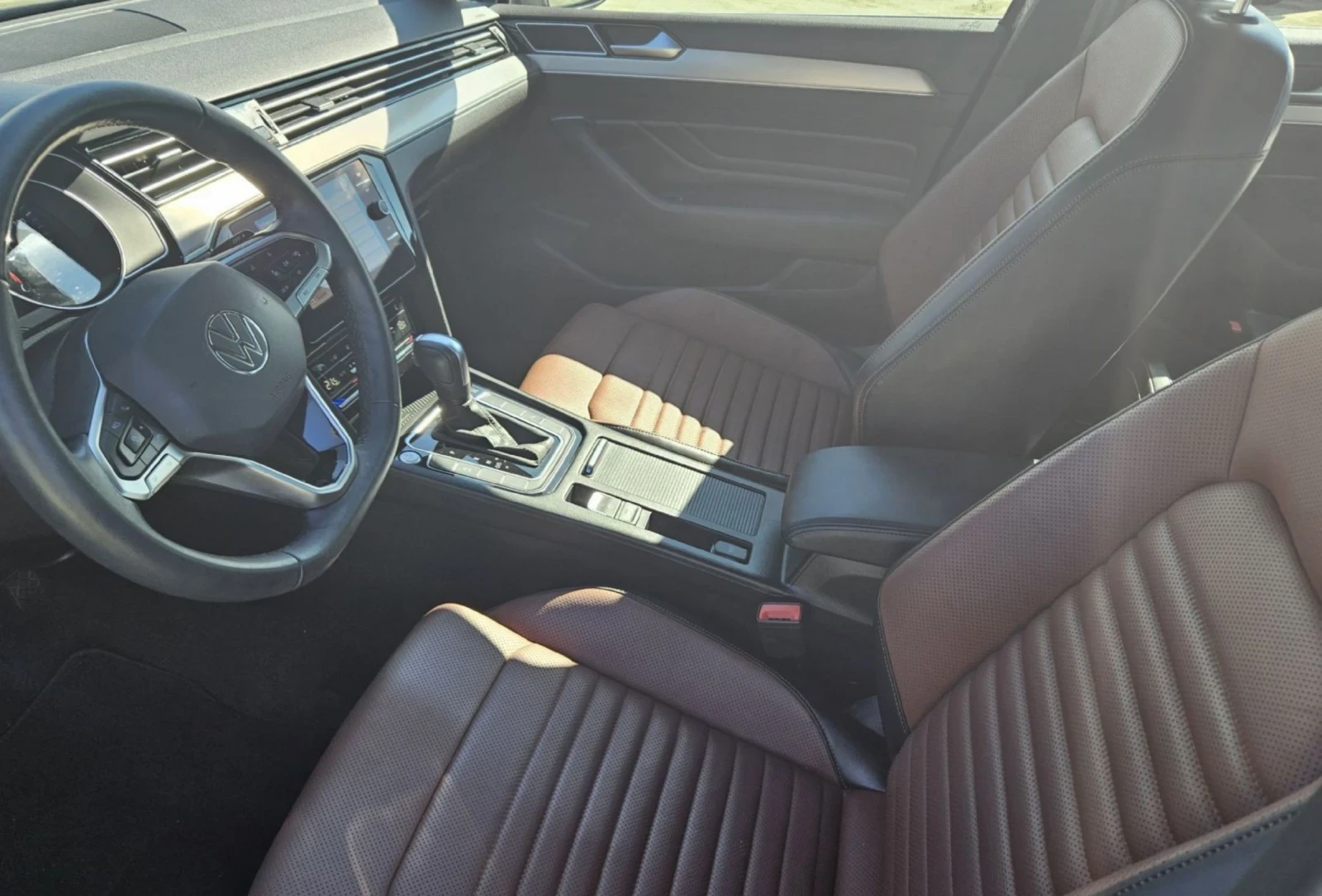 VW Passat 1.5 TSI ELEGANCE.110KW.KAMERA.NAVI.LED - изображение 6