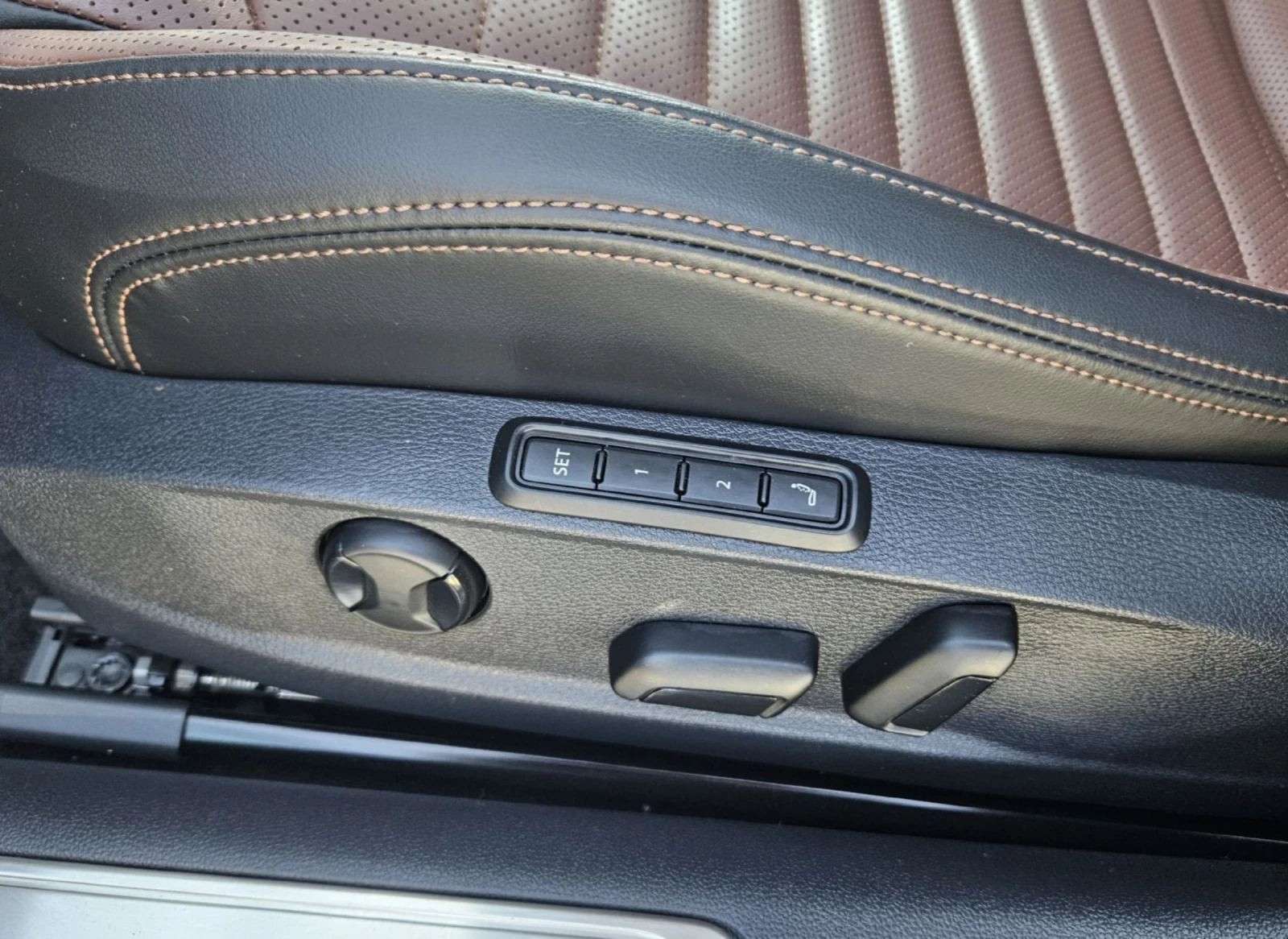 VW Passat 1.5 TSI ELEGANCE.110KW.KAMERA.NAVI.LED - изображение 7