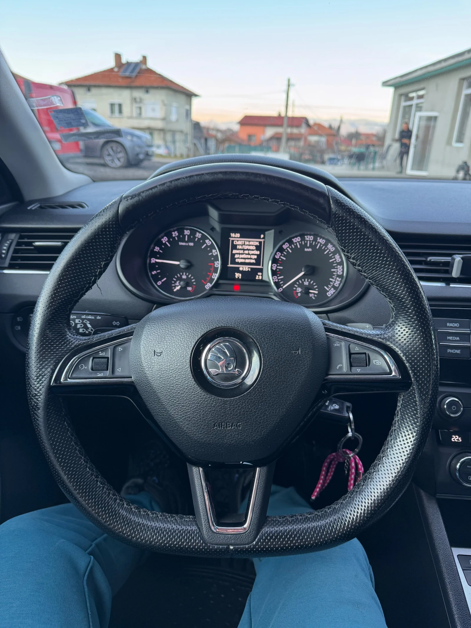 Skoda Octavia  - изображение 8