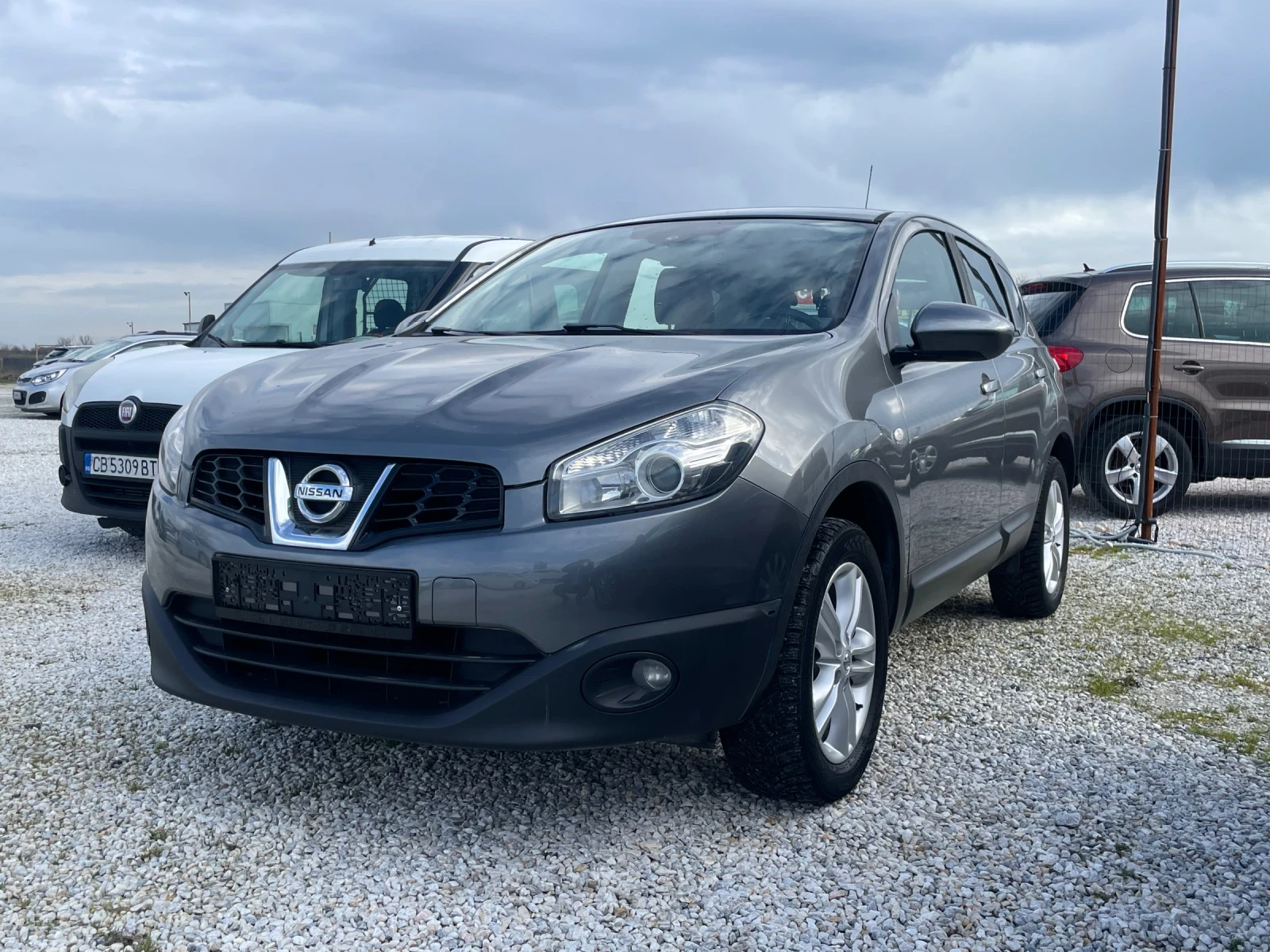 Nissan Qashqai 1.6 бензин газ BRC навигация , снимка 2 - Автомобили и джипове - 53540570