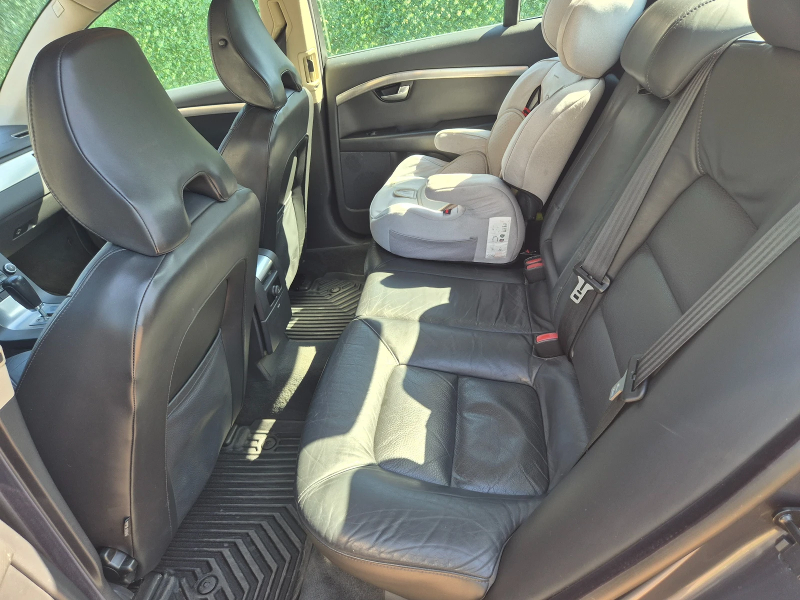 Volvo S80 2.4 D5 AWD Momentum, снимка 12 - Автомобили и джипове - 53855312