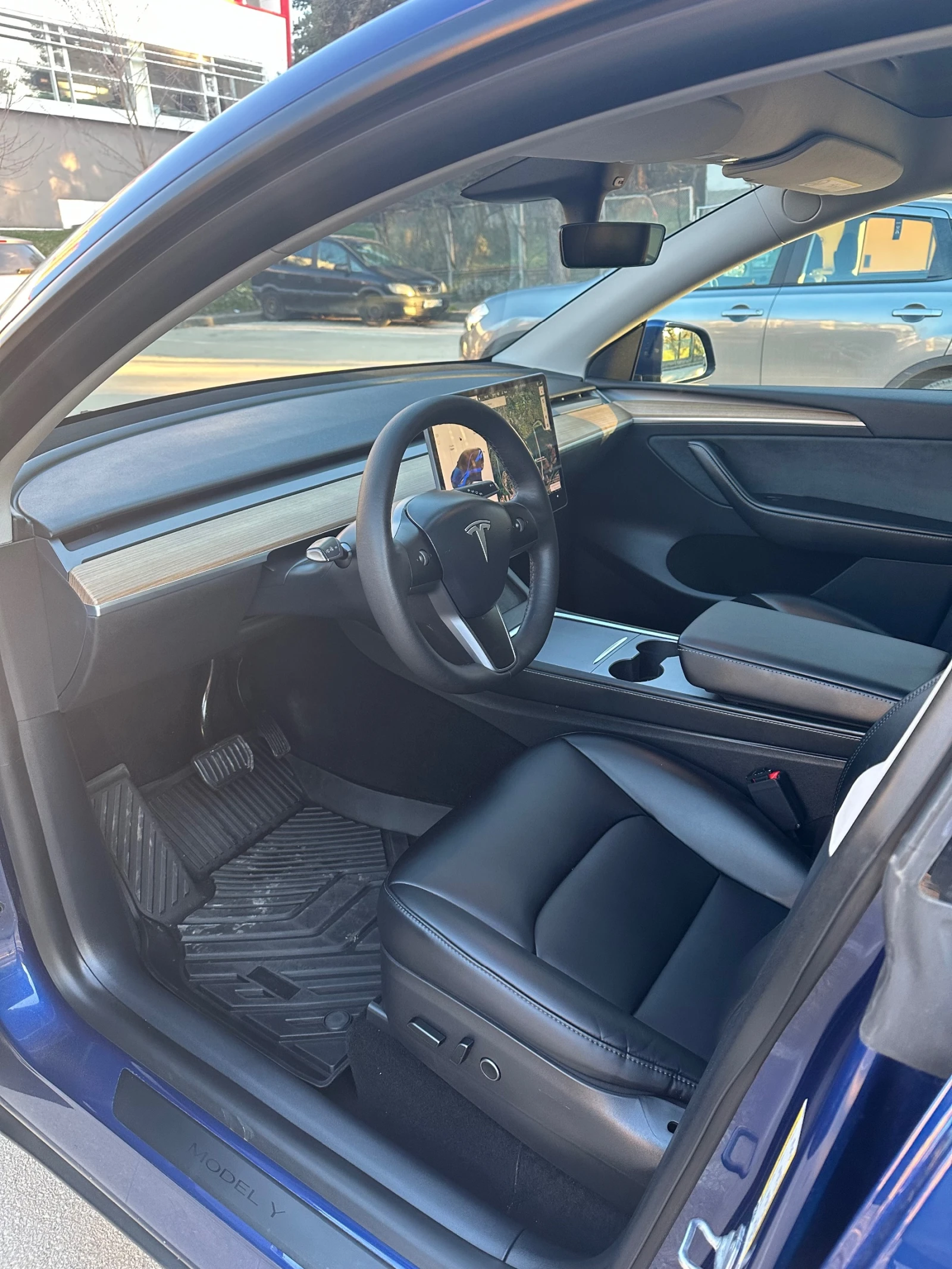 Tesla Model Y AWD LR Dual motor 4x4, снимка 3 - Автомобили и джипове - 54092472