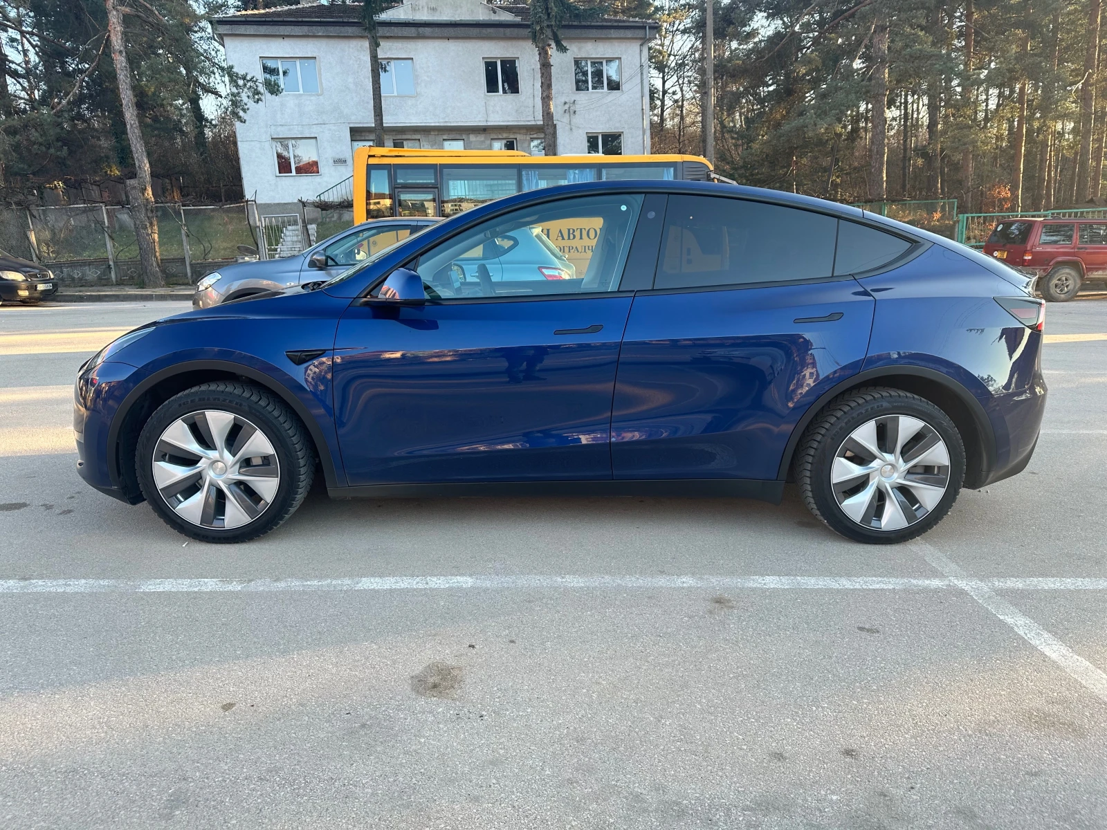 Tesla Model Y AWD LR Dual motor 4x4, снимка 2 - Автомобили и джипове - 54092472