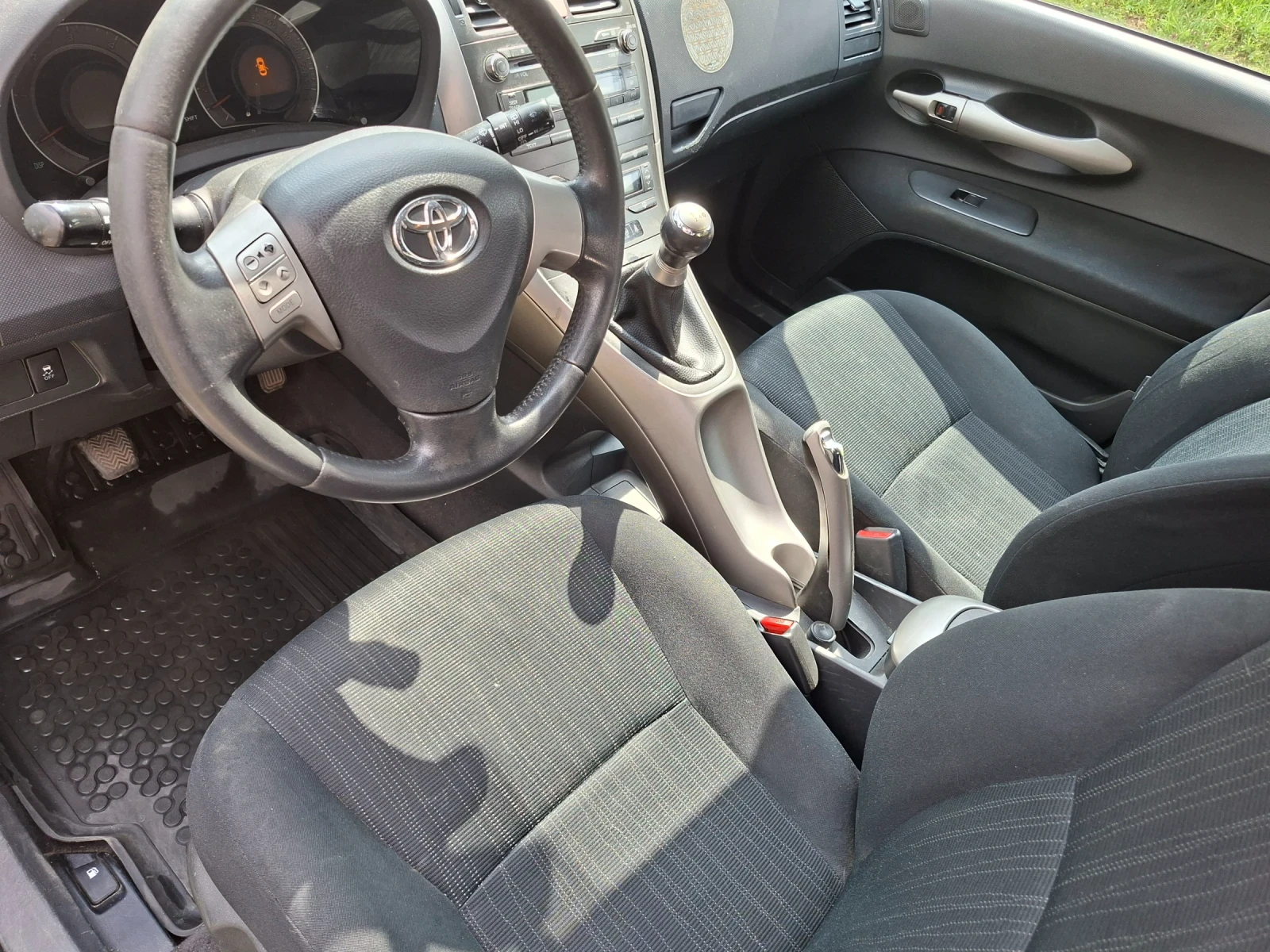 Toyota Auris Sol/Luxury, снимка 12 - Автомобили и джипове - 54178728