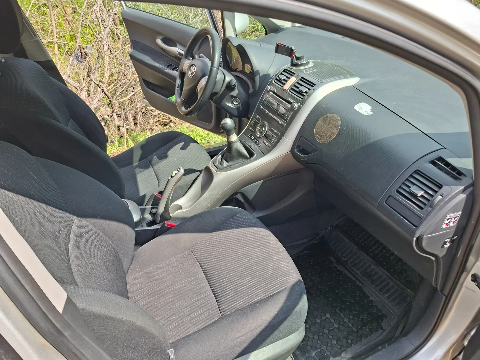 Toyota Auris Sol/Luxury, снимка 10 - Автомобили и джипове - 54178728