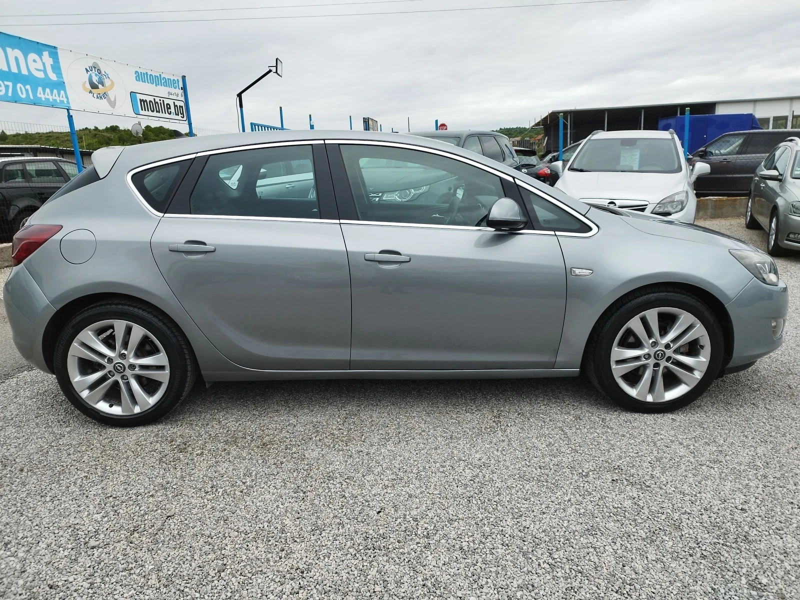 Opel Astra 1.7TDCI COSMO, снимка 6 - Автомобили и джипове - 54479709