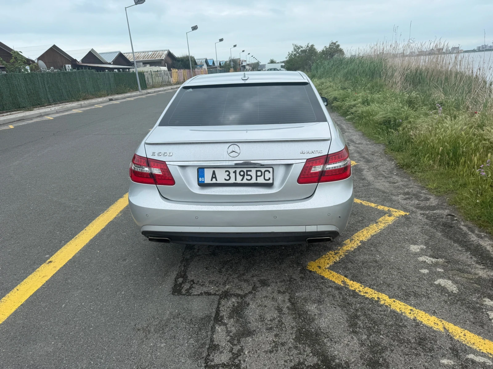 Mercedes-Benz E 500 550 4Matic, снимка 4 - Автомобили и джипове - 54641170
