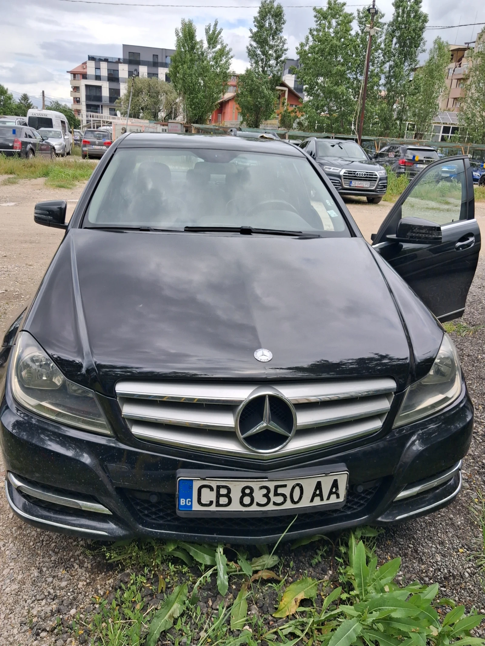 Mercedes-Benz C 220 Ръчна, снимка 16 - Автомобили и джипове - 54652075
