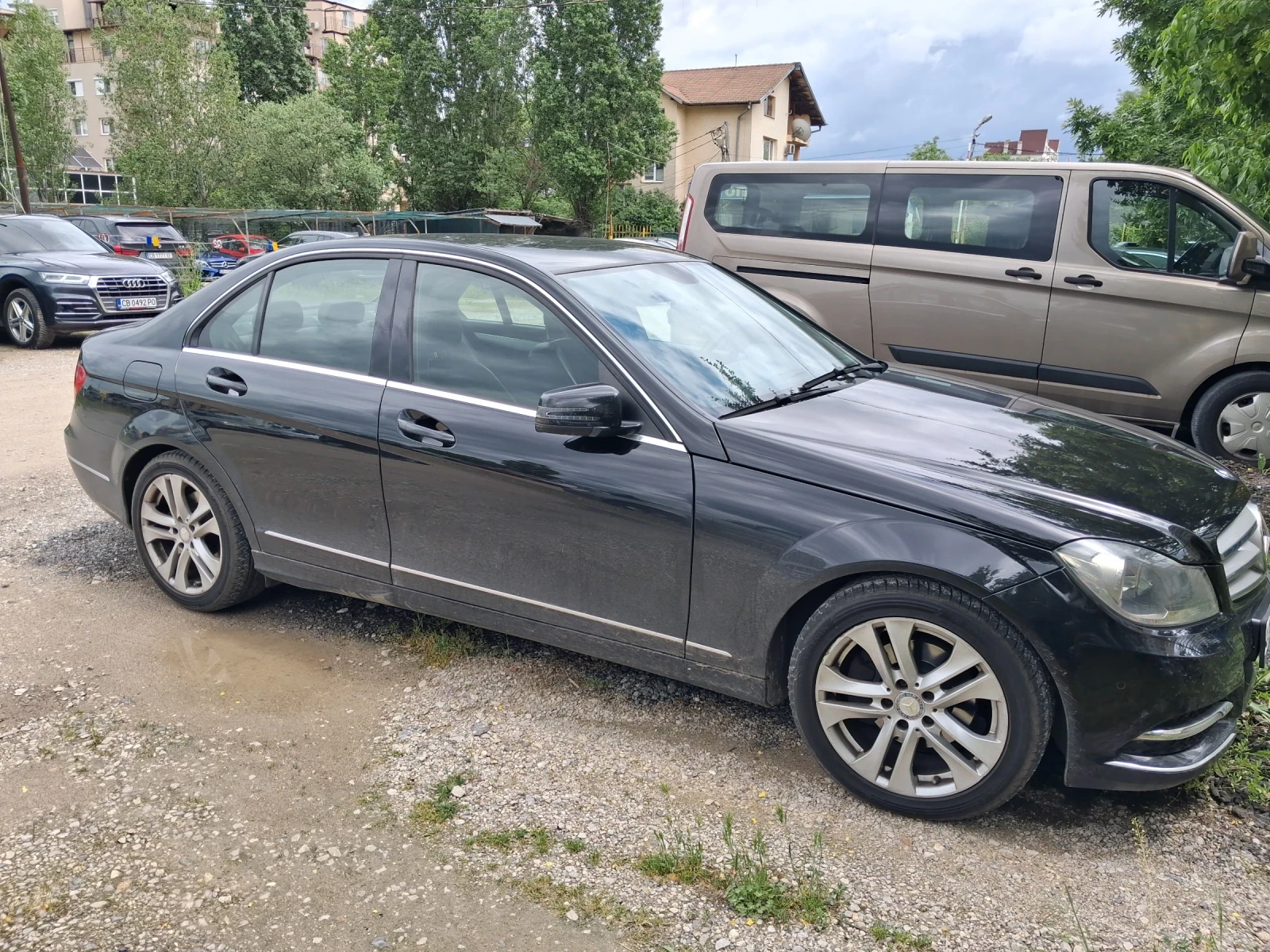 Mercedes-Benz C 220 Ръчна, снимка 2 - Автомобили и джипове - 54652075