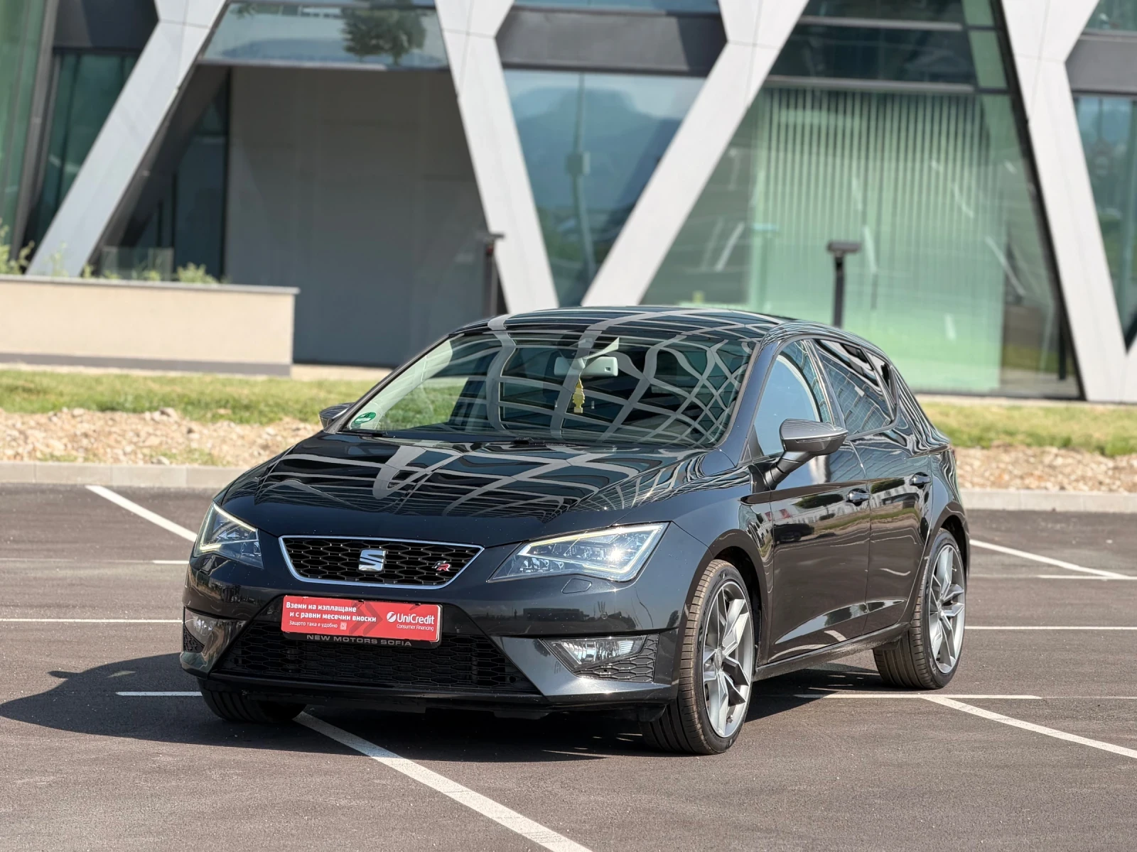 Seat Leon 2.0TDI FR 185k Лизинг през Уникредит по 156 евро 