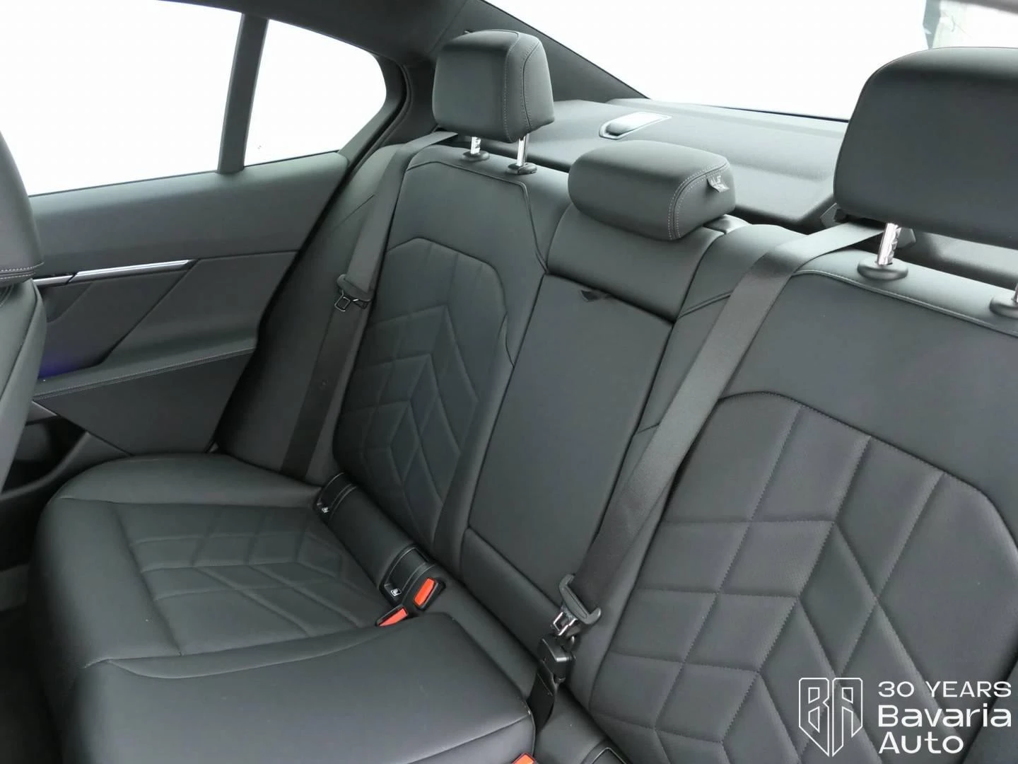 BMW 520 d M Sport Paket Steptronic, снимка 8 - Автомобили и джипове - 54970070