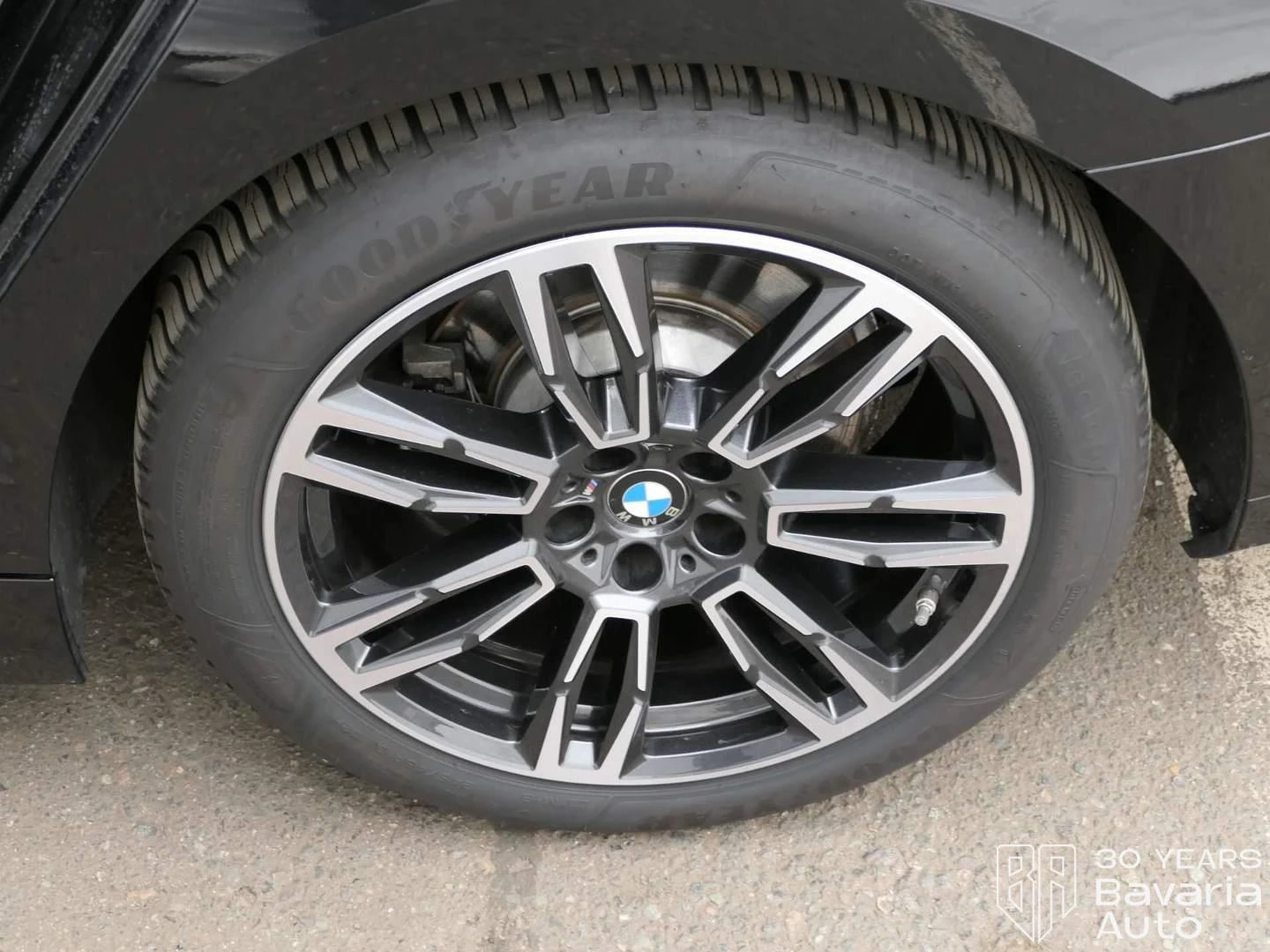 BMW 520 d M Sport Paket Steptronic, снимка 17 - Автомобили и джипове - 54970070