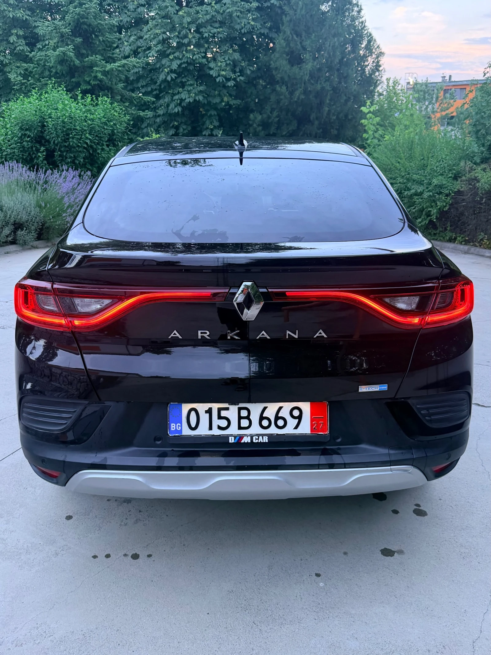 Renault Arkana 1.6E-TECH-INTENSE, снимка 4 - Автомобили и джипове - 55050701