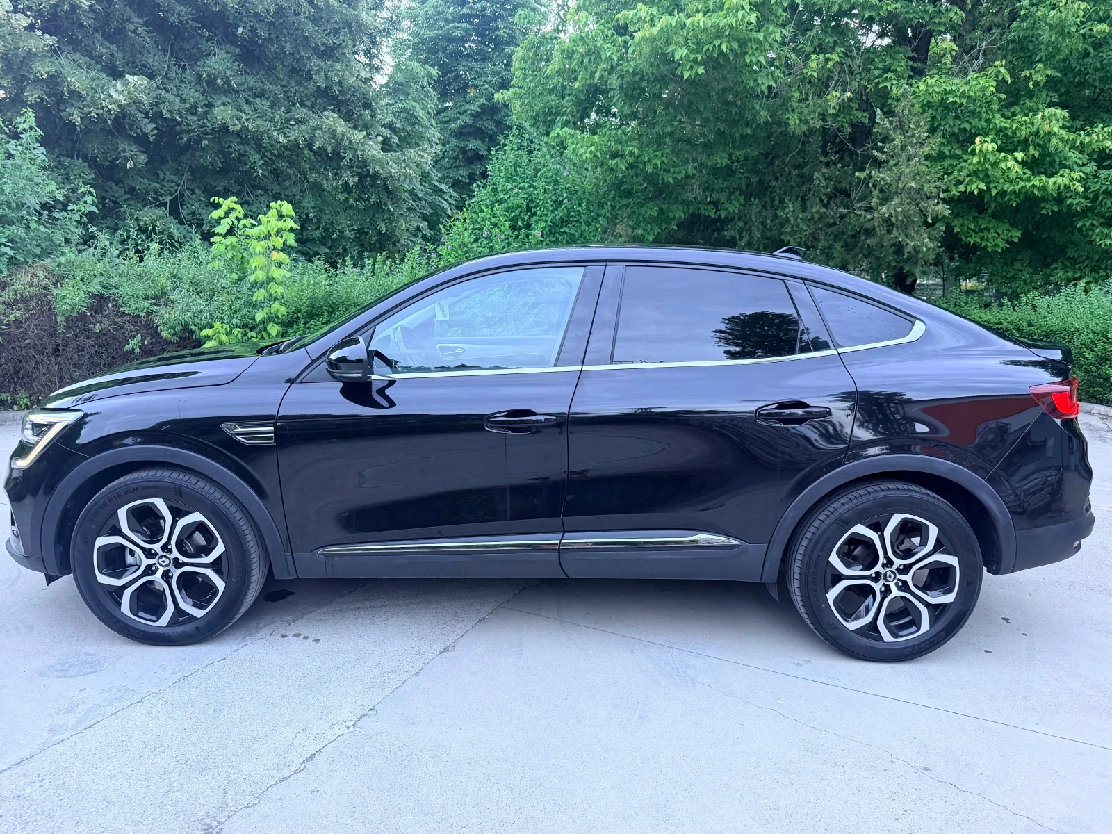 Renault Arkana 1.6E-TECH-INTENSE, снимка 6 - Автомобили и джипове - 55050701