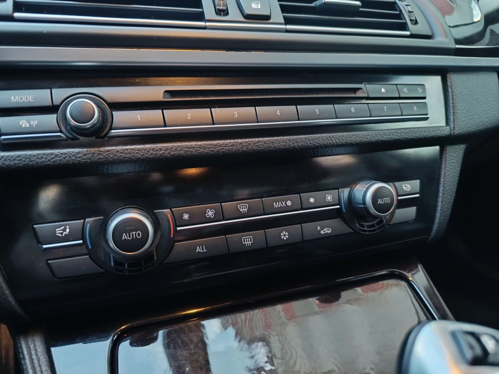 BMW 530 3.0 245 кс. Перфектен, снимка 5 - Автомобили и джипове - 55190094
