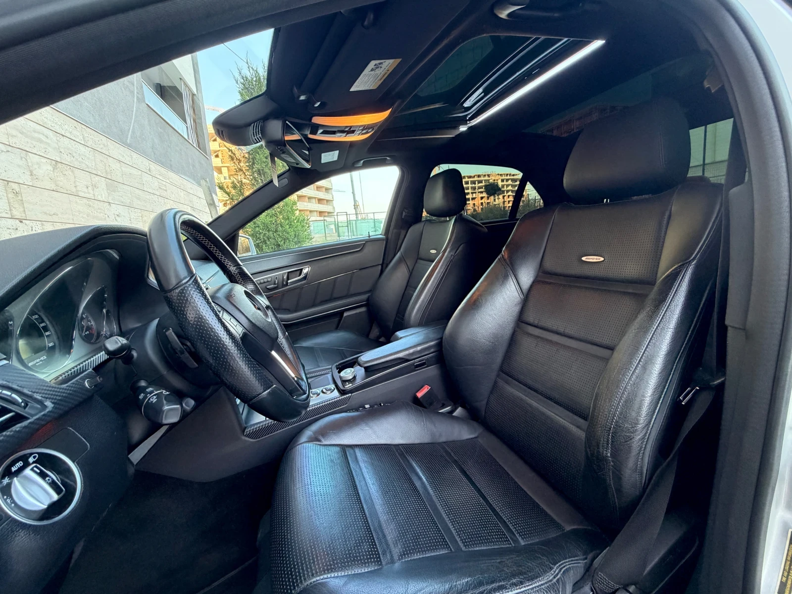 Mercedes-Benz E 63 AMG S Facelift Performance Carbon Full ������ 100% | Mobile.bg � ����������� 8