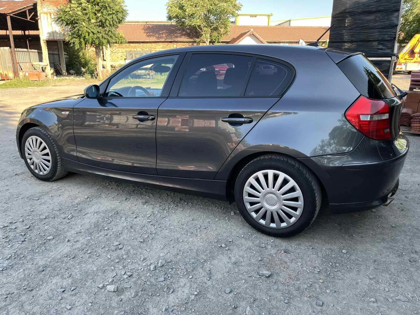 BMW 118 2.0 d, снимка 10 - Автомобили и джипове - 55458604