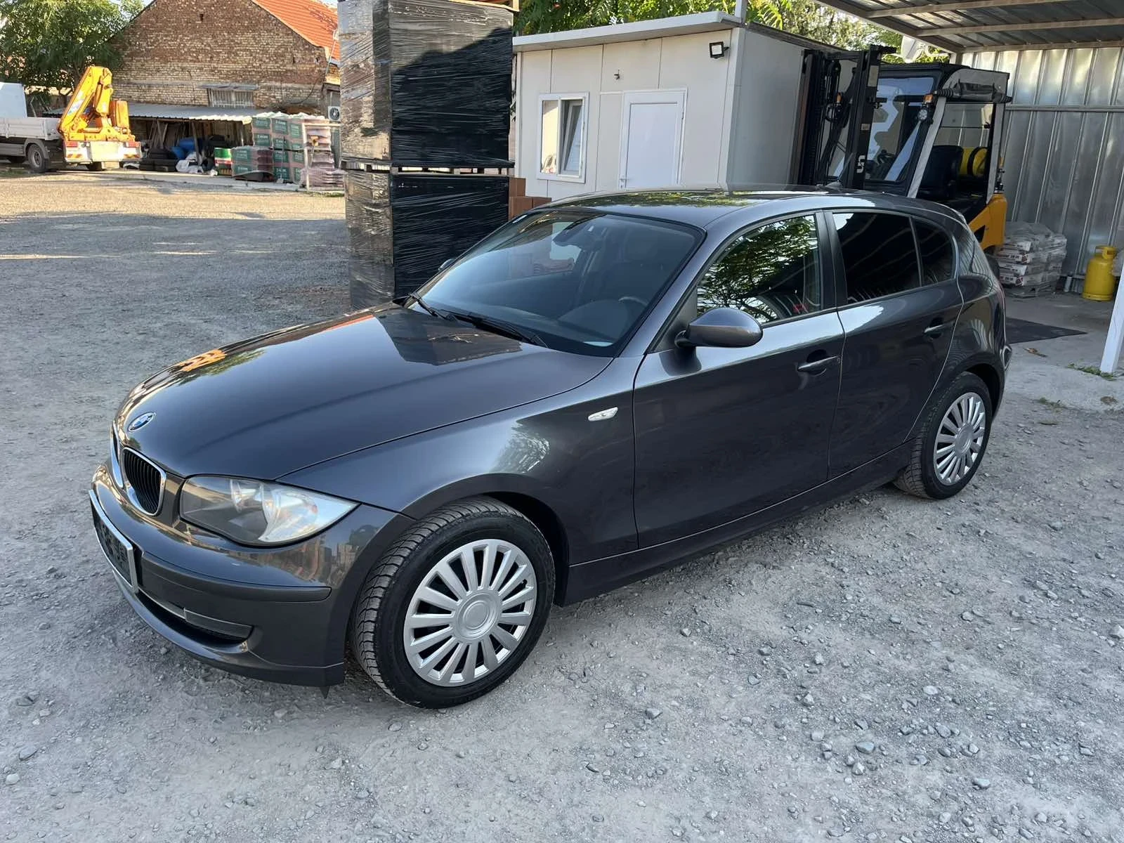 BMW 118 2.0 d, снимка 2 - Автомобили и джипове - 55458604