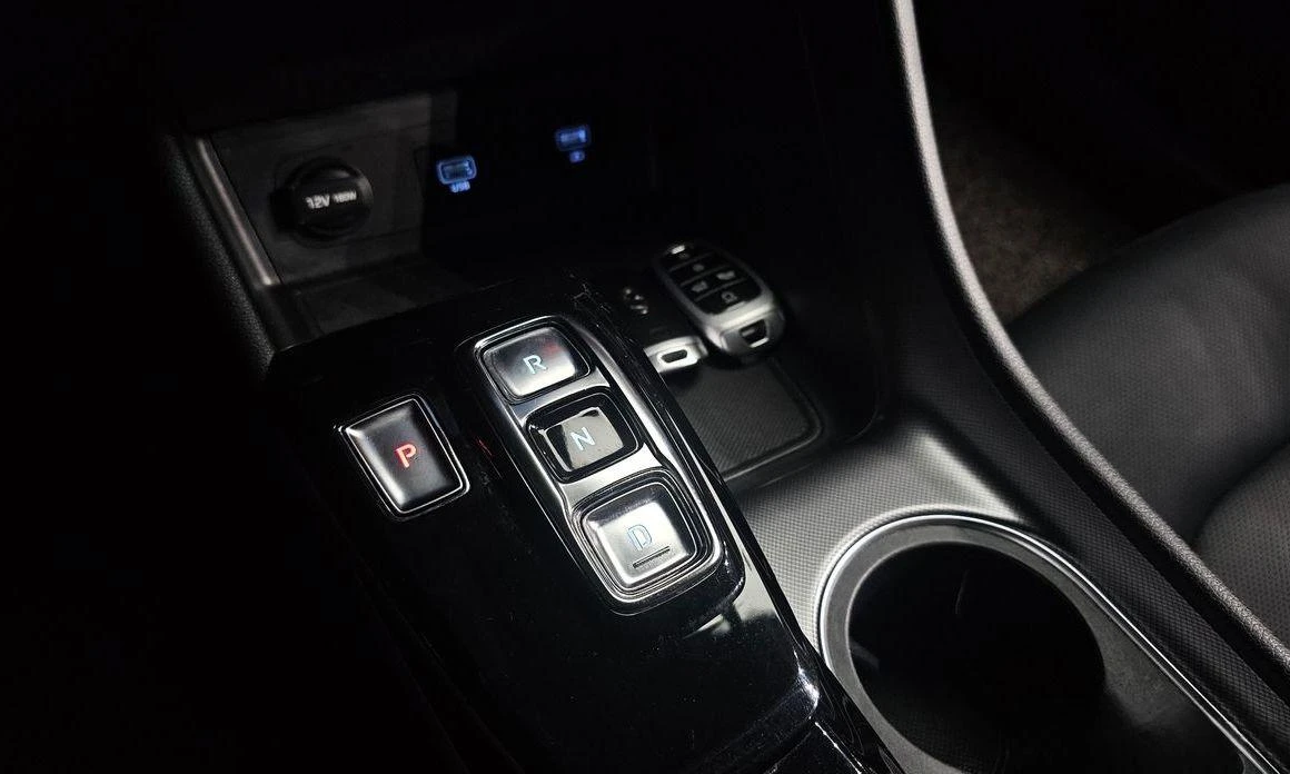 Hyundai Sonata 2.0 LPG Style  * koreiskikoli.bg * , снимка 9 - Автомобили и джипове - 55654441