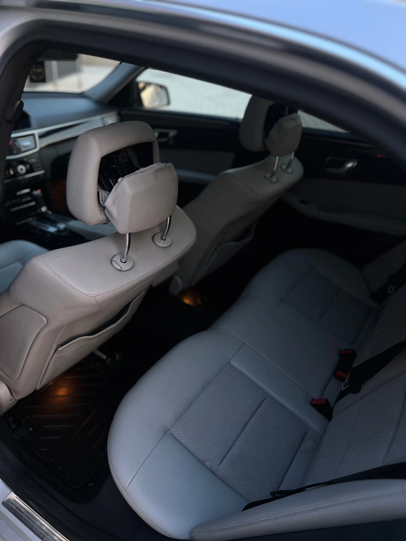 Mercedes-Benz E 220 CDI avantgarde , снимка 6 - Автомобили и джипове - 55710030