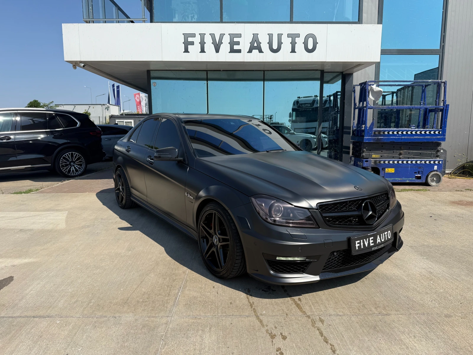 Mercedes-Benz C 63 AMG / Keyless / Harman Kardon /  